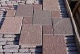 Брусчатка из плитняка Лемезит бордо пиленая для мощения