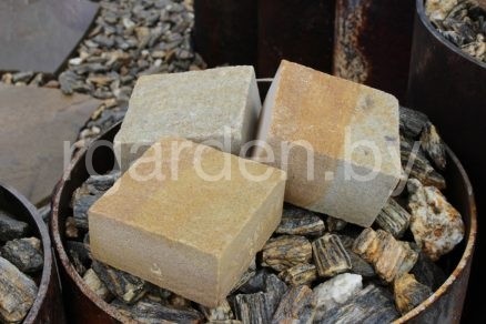 Брусчатка пиленая из песчаника Желтый для мощения