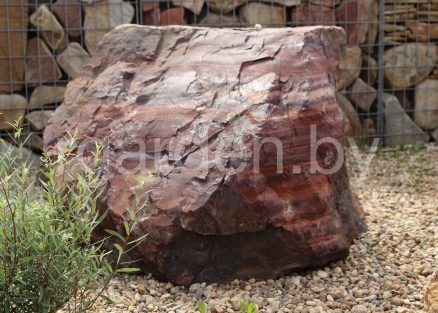 Валун Яшма сургучная