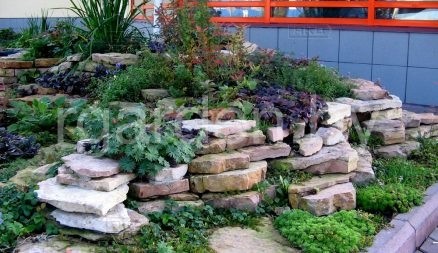 Бутовый камень Радужный