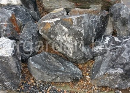 Валун Черный