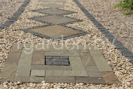 Плиты ступовые пиленые из песчаника серо-зелёный