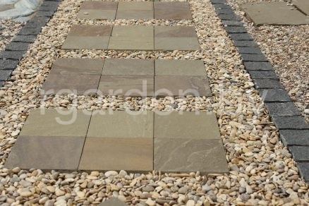 Плиты ступовые пиленые из песчаника серо-зелёный