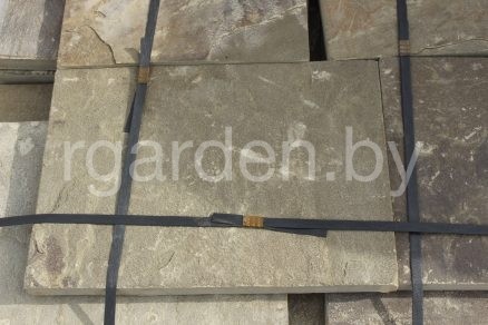 Плиты ступовые пиленые из песчаника серо-зелёный