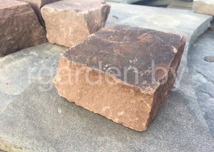 Брусчатка из песчаника Терракотово-красный колотая для мощения