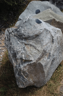 Фонтан из камня