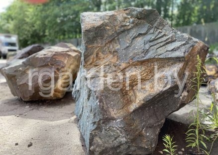 Валун Чебаркульский