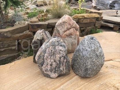 Фонтан из камня