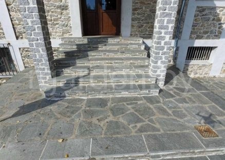 Ступени из кварцита Кавалас