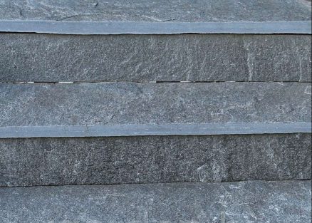 Ступени из кварцита Кавалас