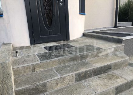 Ступени из кварцита Кавалас