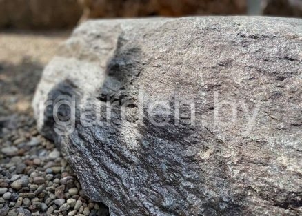 Валун Бронзовый