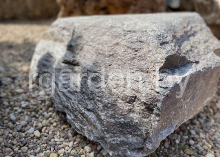 Валун Бронзовый