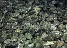 Галька Змеевик