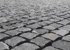 Брусчатка Nero гранитная колотая для мощения