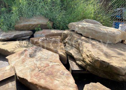 Окатанные ступени из песчаника