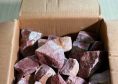 Малиновый кварцит для бани колотый фр.50-80мм